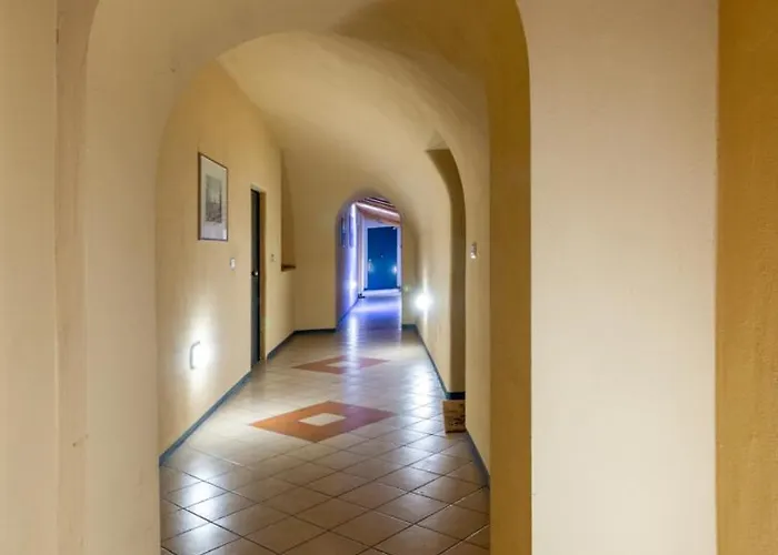 Lägenhet Casapoesia A Palazzo Pallavicini